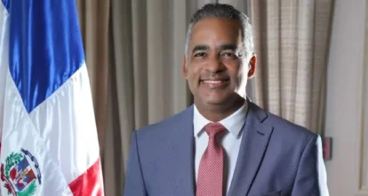 Ministro asegura: “RD seguirá fortaleciendo lazos con El Salvador”