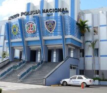 Apresan hombre por robo de lámparas en escuela de La Vega