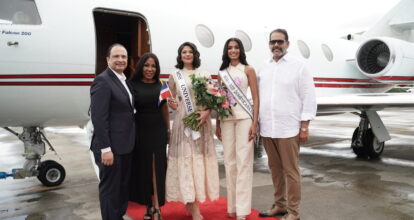 Miss Universo 2023 Sheynnis Palacios llega a suelo dominicano