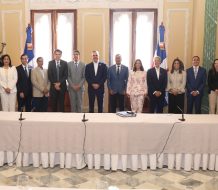 Presidente Abinader propone actualizar agenda de trabajo conjunta con exportadores para desarrollo del sector