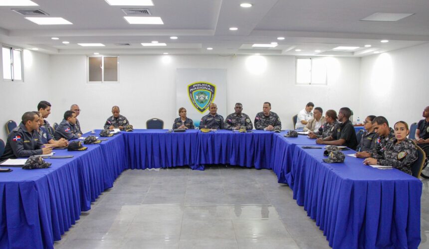 DIPLAN presenta avances del “Proyecto de Seguridad y Convivencia Humana del Barrio Capotillo”
