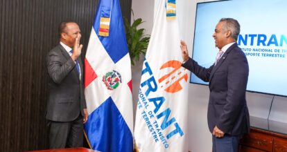 Ministro Santos Echavarría juramenta a Milton Morrison como nuevo director del Intrant
