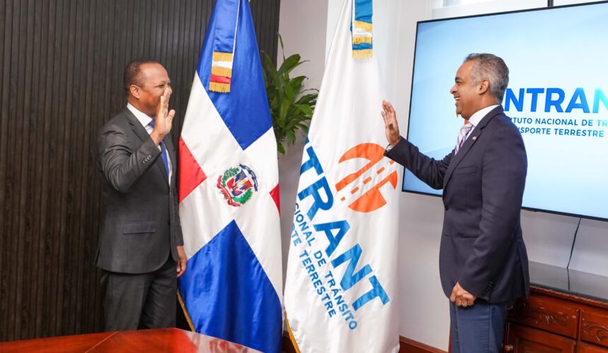 Ministro Santos Echavarría juramenta a Milton Morrison como nuevo director del Intrant