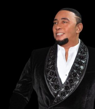 Anthony Santos activa redes sociales al publicar en su instagram expectativas de concierto para el Día de la Raza
