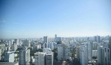Gobierno insta a empresas a flexibilizar horarios de forma voluntaria en provincias bajo alerta