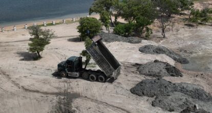 Medio Ambiente paraliza vertido de material de desecho en manglares de Montecristi