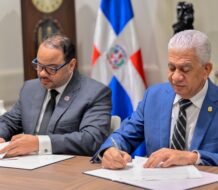 Presidente del Senado y Defensor del Pueblo firman acuerdo de cooperación interinstitucional