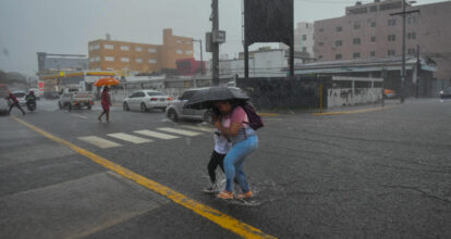 Se prevén aguaceros y tronadas para este domingo