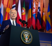 Biden insta a los estadounidenses a resolver sus diferencias «en las urnas, no con balas»
