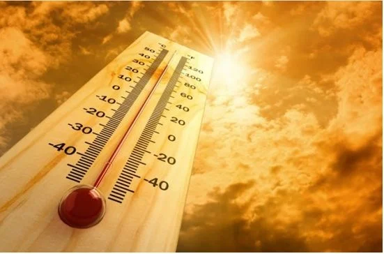 Domingo con pocas lluvias y temperaturas calurosas