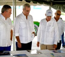 Presidente Abinader inaugura muelle auxiliar y deja iniciados trabajos para proyectos energéticos en Manzanillo, Montecristi