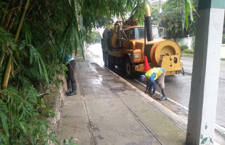 Alcaldía del DN ha mantenido los operativos preventivos de limpieza para mitigar efectos de las lluvias