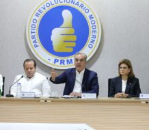 PRM apoya a unanimidad proyecto de reforma constitucional sometido por el presidente Abinader