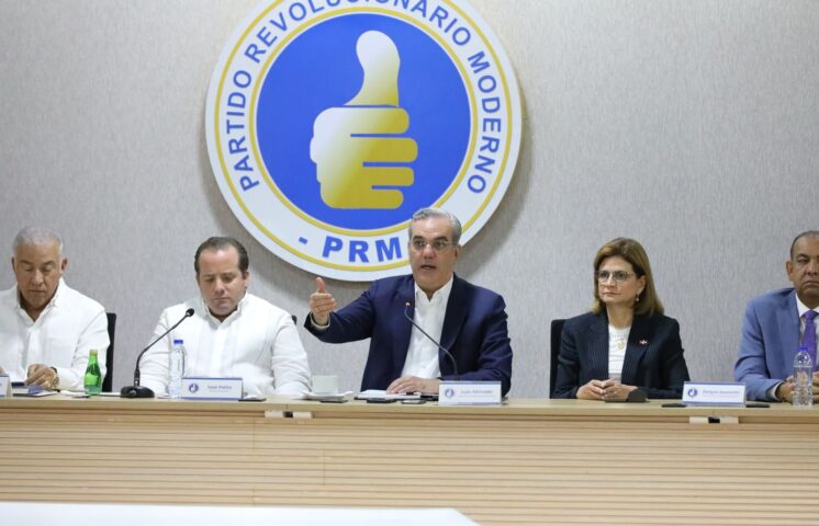 PRM apoya a unanimidad proyecto de reforma constitucional sometido por el presidente Abinader