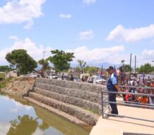 Primer ministro de Haití visita canal de río Masacre