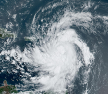 Cierran los puertos marítimos de Puerto Rico ante la llegada de la tormenta Ernesto