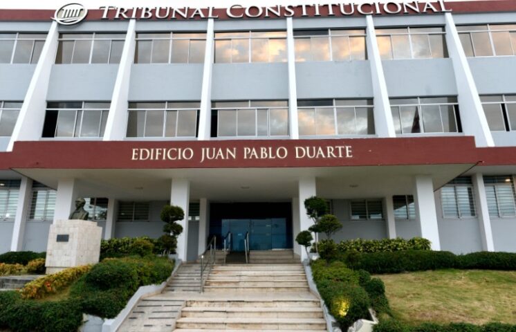 Depositan recurso de revisión contra sentencia que establece “por falta de pago no se puede suspender el gas a condóminos”
