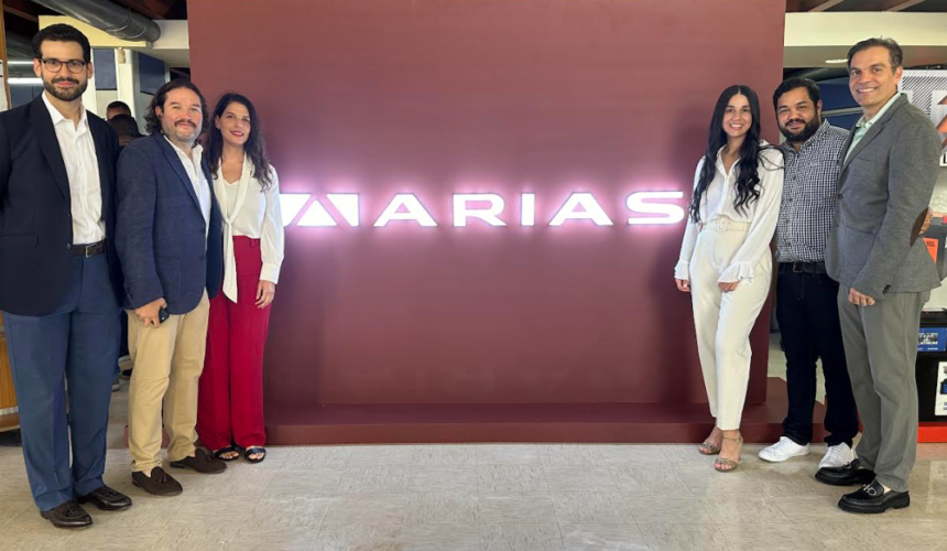 Presentan nueva imagen corporativa de “Arias”