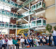 Ceara Hatton se despide de Medio Ambiente reafirmando la necesidad de que el país convierta la sostenibilidad en una cultura