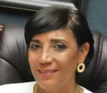 Renuncia Amparo Custodio, la sustituta de Kelvin Cruz en la Alcaldía de La Vega