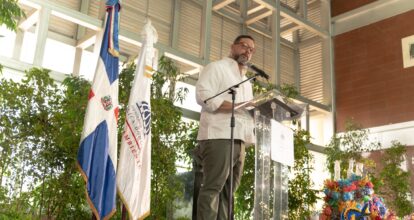 Paíno Henríquez asume en el Ministerio de Medio Ambiente y Recursos Naturales con un llamado a la acción por la sostenibilidad