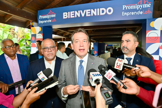 Informalidad laboral en RD: ¿Cómo planea el Gobierno revertir las cifras?