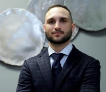 Rocco Scarfone: Creador de contenido legal que ofrece auda y esperanza a la gente