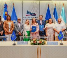 Comisión Salud del PARLACEN y Sociedad Dominicanade Infectología firman acuerdo de cooperación