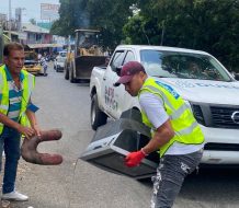Alcaldía del DN cierra metaleras ilegales y recupera espacios en Villa Consuelo