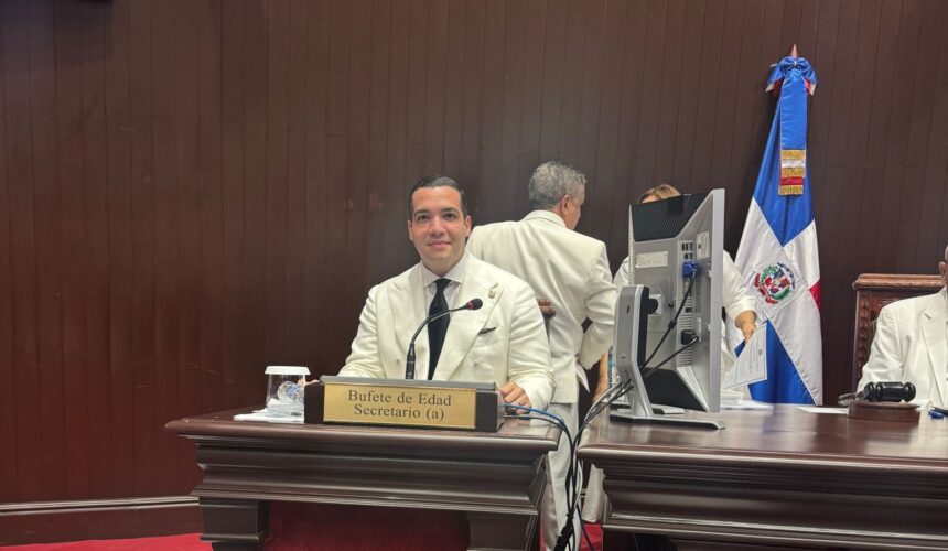 Charlie Mariotti Jr. fue secretario de juventud de bufete de transición de la cámara de Diputados.