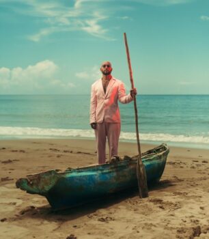 David Deflores presenta “Historias”, un disco creado entre el mar y la arena