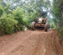 Cabildo de Puerto Plata emprende plan acondicionamiento de caminos en locaciones rurales