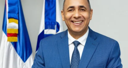 Designan a Nelson Arroyo como vicepresidente ejecutivo de Seguros Reservas