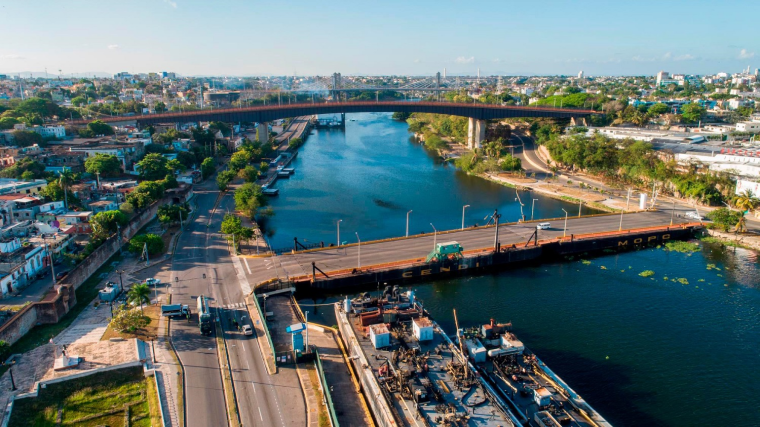 Obras Públicas cerrará este sábado el Puente Flotante por dos horas