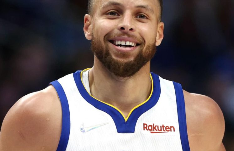 Stephen Curry firma extensión de contrato por un año y 62 millones con Golden State