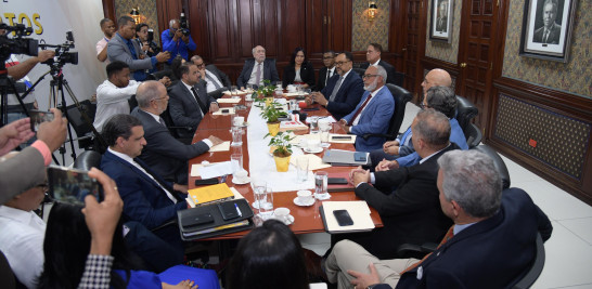 Ley DNI: Gobierno y Sociedad Dominicana de Diarios logran acuerdo para garantizar el secreto de las fuentes periodísticas