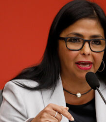 Presidenta de Venezuela dice la prioridad ahora es rescatar a las personas atrapadas