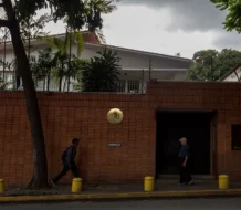 “Preocupación” en la UE sobre Venezuela: el arresto de dos españoles y un checo es “lamentable”