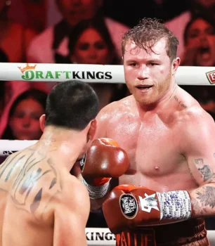 Canelo venció a Berlanga y sigue siendo el rey de los supermedianos