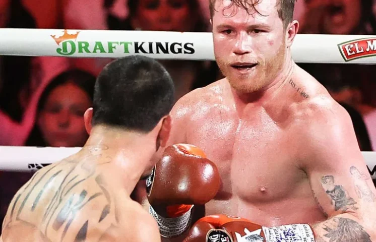 Canelo venció a Berlanga y sigue siendo el rey de los supermedianos