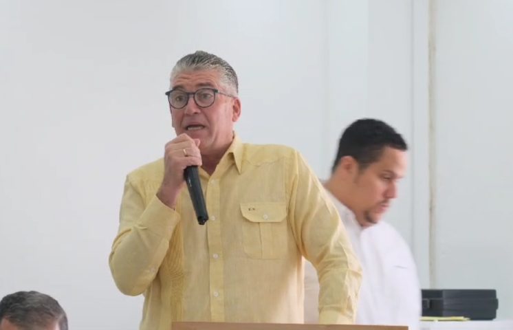 Productores se reúnen con policía y ministerio público para aplicar nueva ley contra robo de ganado