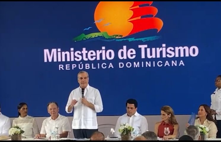 Turismo inaugura Boulevard de la Peregrinación y reconstrucción de calles circundantes de la Basílica de Higüey