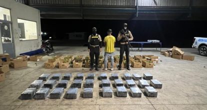 Apresan a un hombre y frustran envío de 201 paquetes de presunta cocaína en el puerto de Manzanillo
