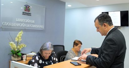 Román Jaquéz se repostula para presidir la JCE
