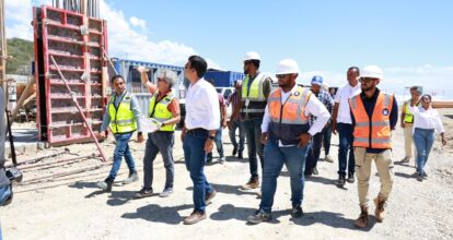 Wellington Arnaud supervisa obras en la Región Norte