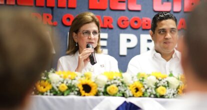 Raquel Peña reafirma el respaldo del gobierno al Mundial Femenino Juvenil Sub-17 durante supervisión en Santiago