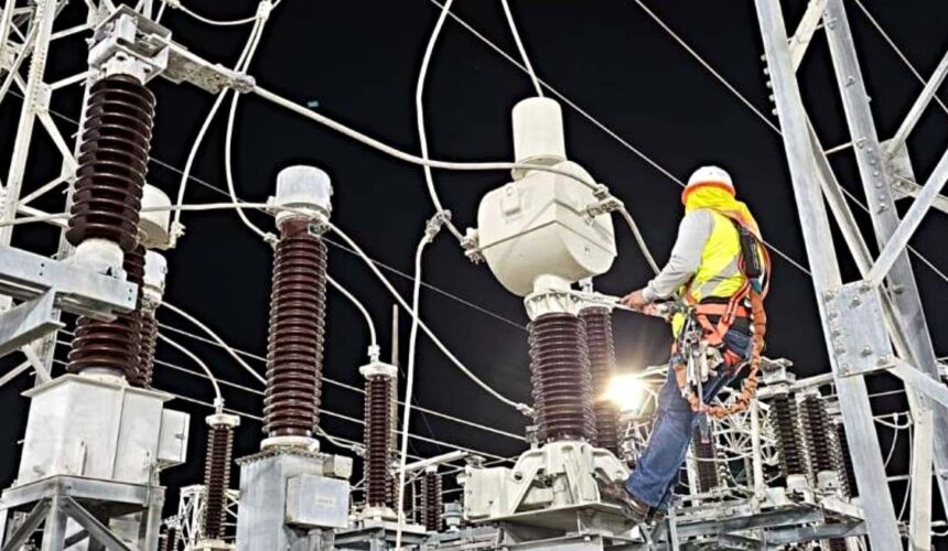 Ecuador no puede generar energía y vive este domingo un apagón de 9 horas