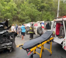 911 coordina asistencia a tres personas heridas en choque de yipetas en Puerto Plata