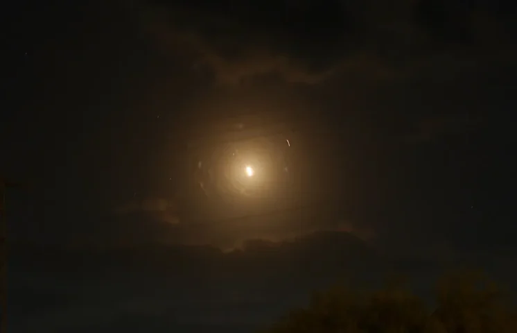 Irán ataca suelo israelí con casi 200 misiles e Israel responde: “Tendrá consecuencias”