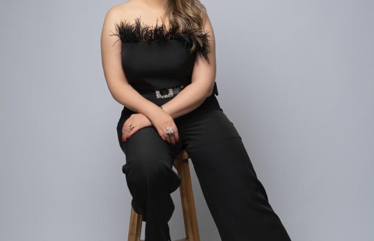 Iluminada Muñoz celebra el primer aniversario de su programa ‘Iluminada, La Entrevista